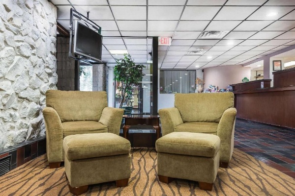 Quality Inn & Suites Binghamton Vestal image 10