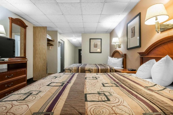 Quality Inn & Suites Binghamton Vestal image 23